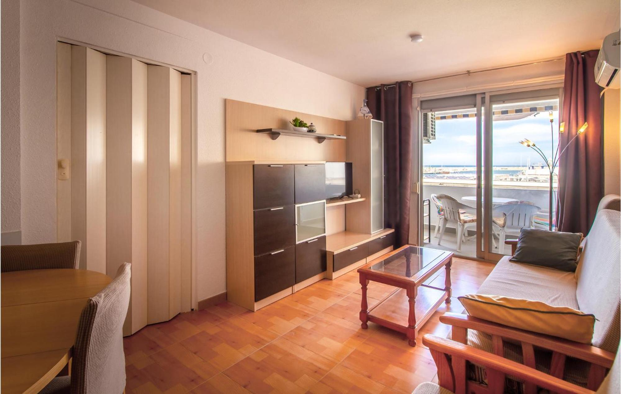 Stunning Apartment In Gandia With Kitchen Kültér fotó
